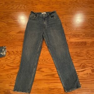 ABERCROMBIE & FITCH BRAND NEW CURVE LOVE 90’s STRAIGHT ULTRA HIGH RISE SIZE 30